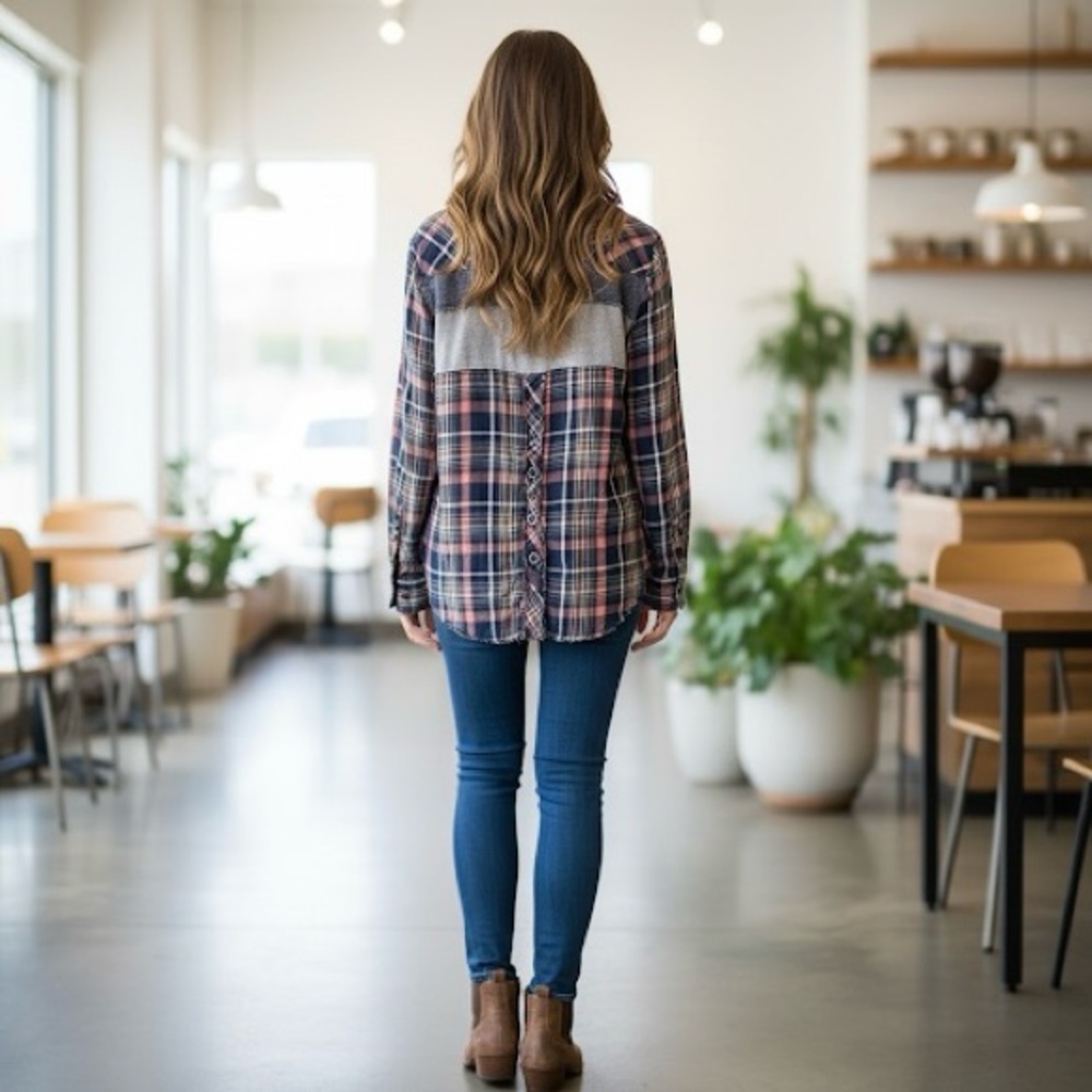 Girl Krazy Women’s Plaid Long Sleeve Button Down Raw Edge Shirt Size Small - Picture 15 of 16